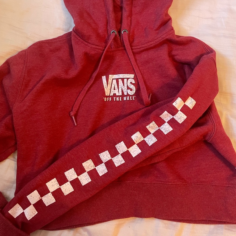 VANS off the wall cropped red hoodie